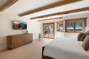 4 bedrooms, iron/ironing board, Internet, bed sheets - Sky House | Luxury Penthouse Vacation Rental on Main Street, Downtown Telluride (Telluride)