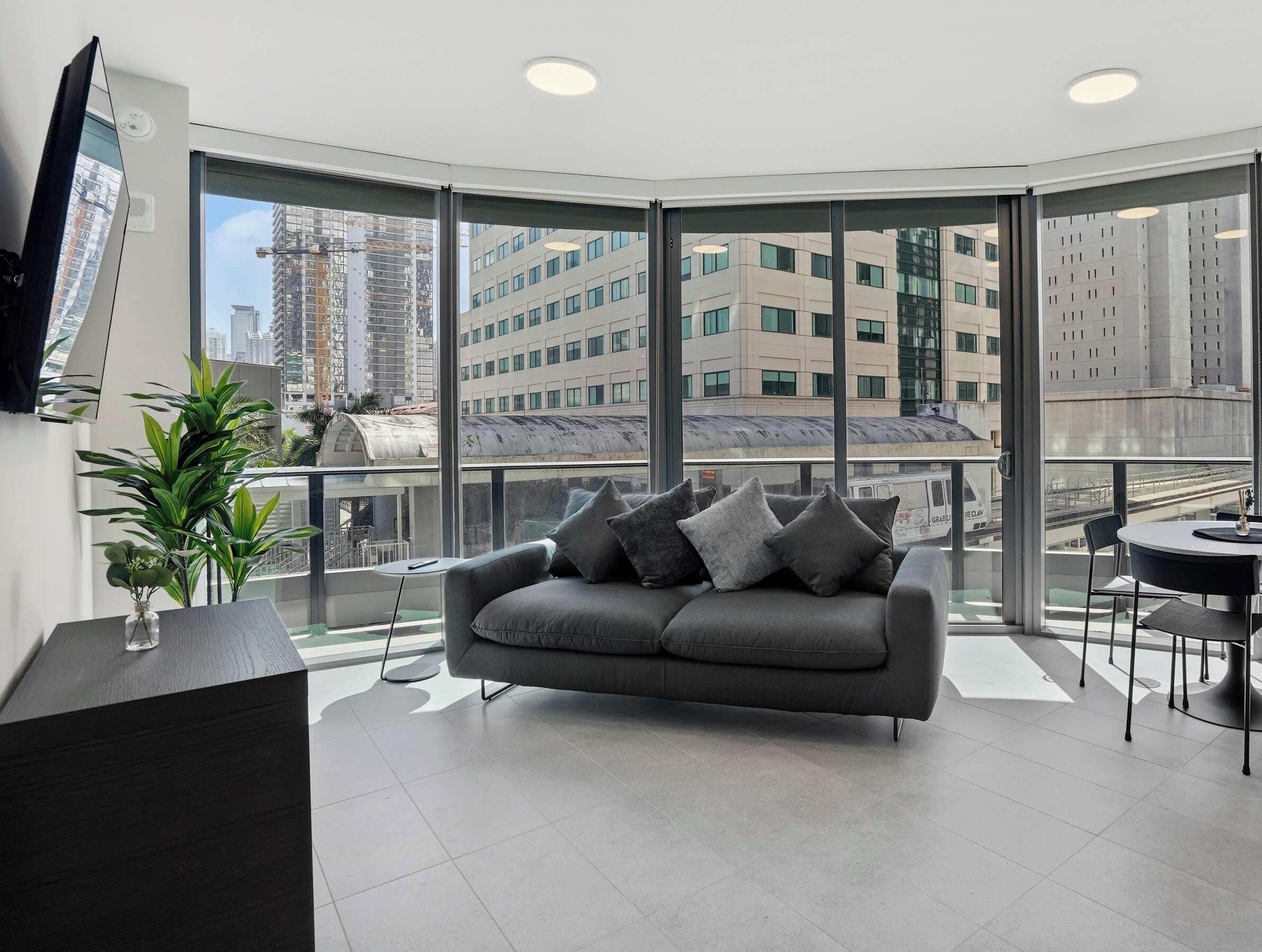 Smart TV, offices