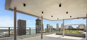 Terrace/patio - Skyline Views • Pool, Pets & Workspace (Miami)