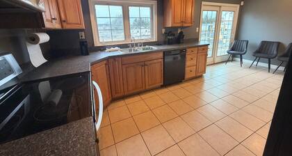 Get Away Casino is a Cozy 2-bedroom house in enchanting Bensalem with AC.