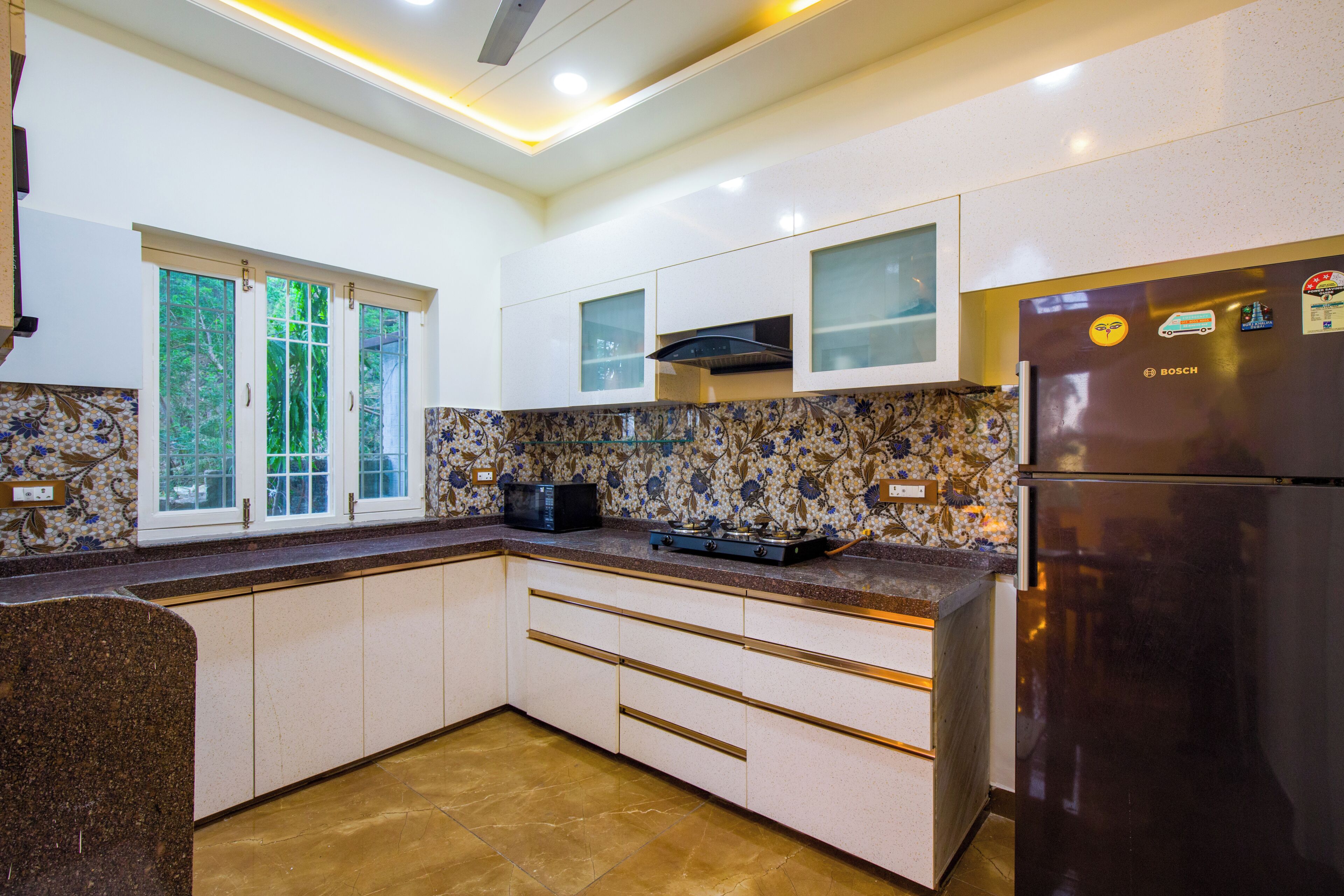 华丽别墅, 阳台, 花园景观 |   私人厨房