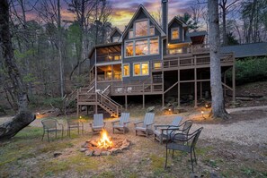 Property grounds - The Lodge on Cartecay - Ellijay,GA (Ellijay)