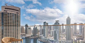 Property grounds - LUX Contemporary Suite Marina View 5 (Dubai)