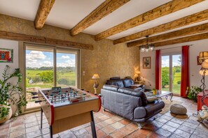 Spielezimmer
