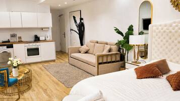 1 bedroom, internet, bed sheets