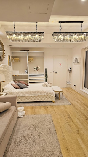 Unclassified image, 4 of 38, button - Neubau City Wohnung (Pool+Gym+Sauna extra buchbar) (München)