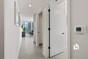 Interior - High-Rise Miami Condo w/ Skyline Views, Pool + Gym (Miami)