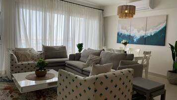 Chalet, 3 Bedrooms, Sea View | Living area