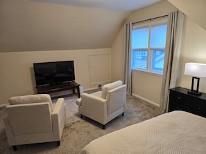 Unclassified image, 4 of 6, button - Como Park Area-Minnesota State Fair Grounds nearby (Saint Paul)