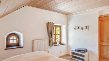 1 habitación, wifi y ropa de cama