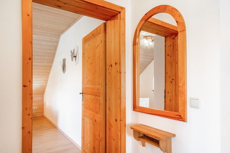 Interior. Apartment 'Fewo Enzian' with Mountain View, Private Sun Terrace and Wi-Fi