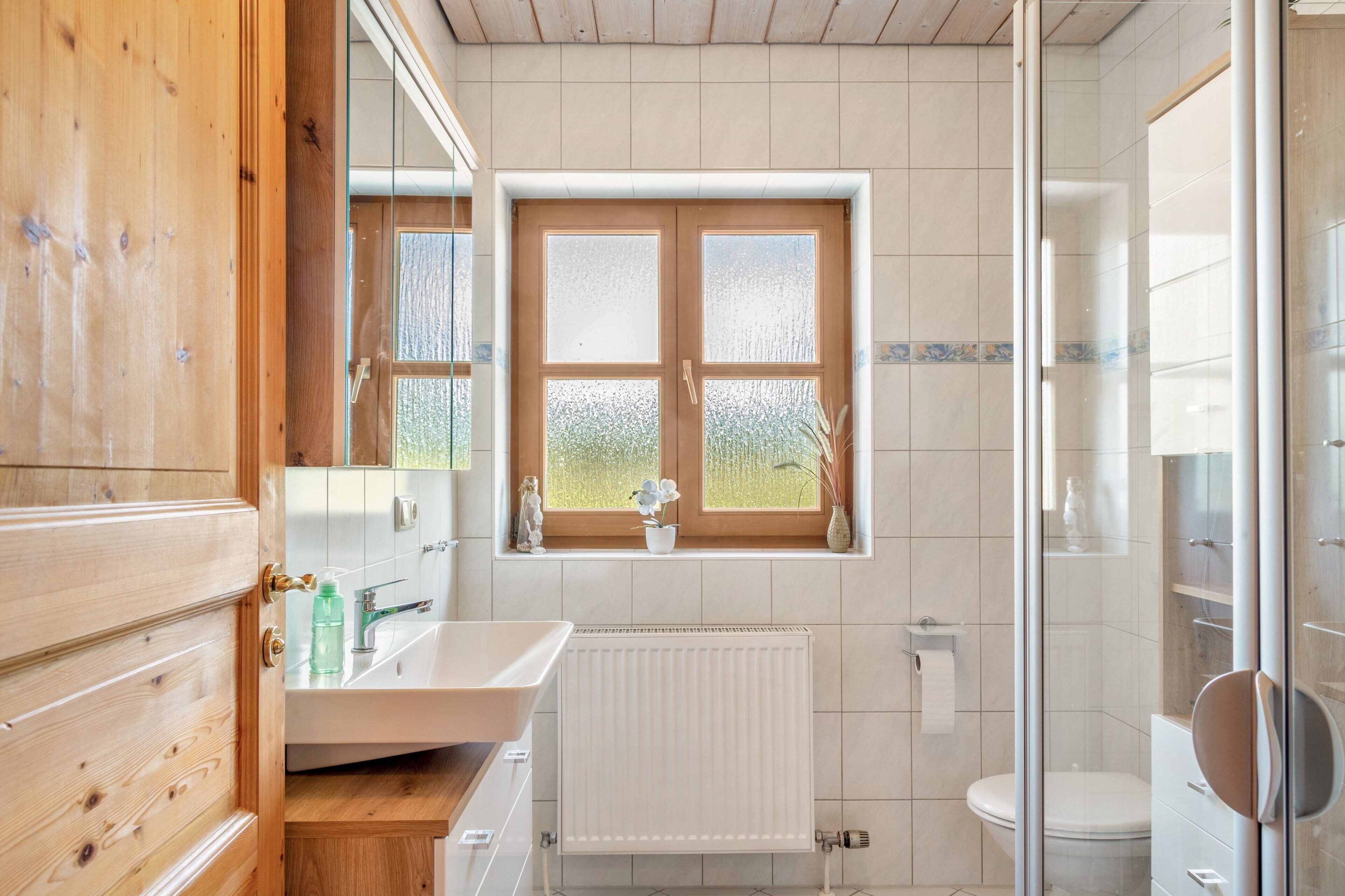 Dusj og hårføner