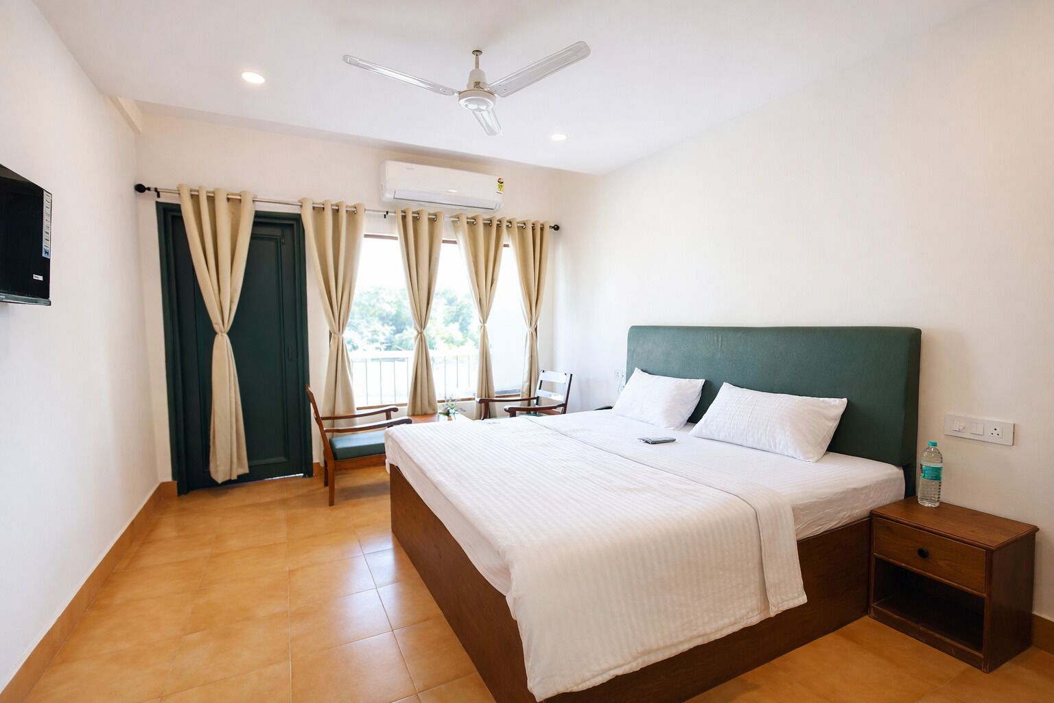 Deluxe Double Room, Balcony, City View
