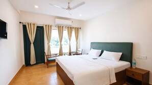 Phòng đôi Deluxe, ban công, quang cảnh thành phố | Truy cập Internet không dây miễn phí 