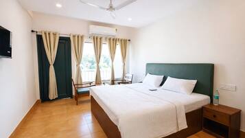 Deluxe Double Room, Balcony, City View
