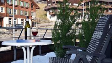 Economy Single Room, Balcony | Outdoor dining