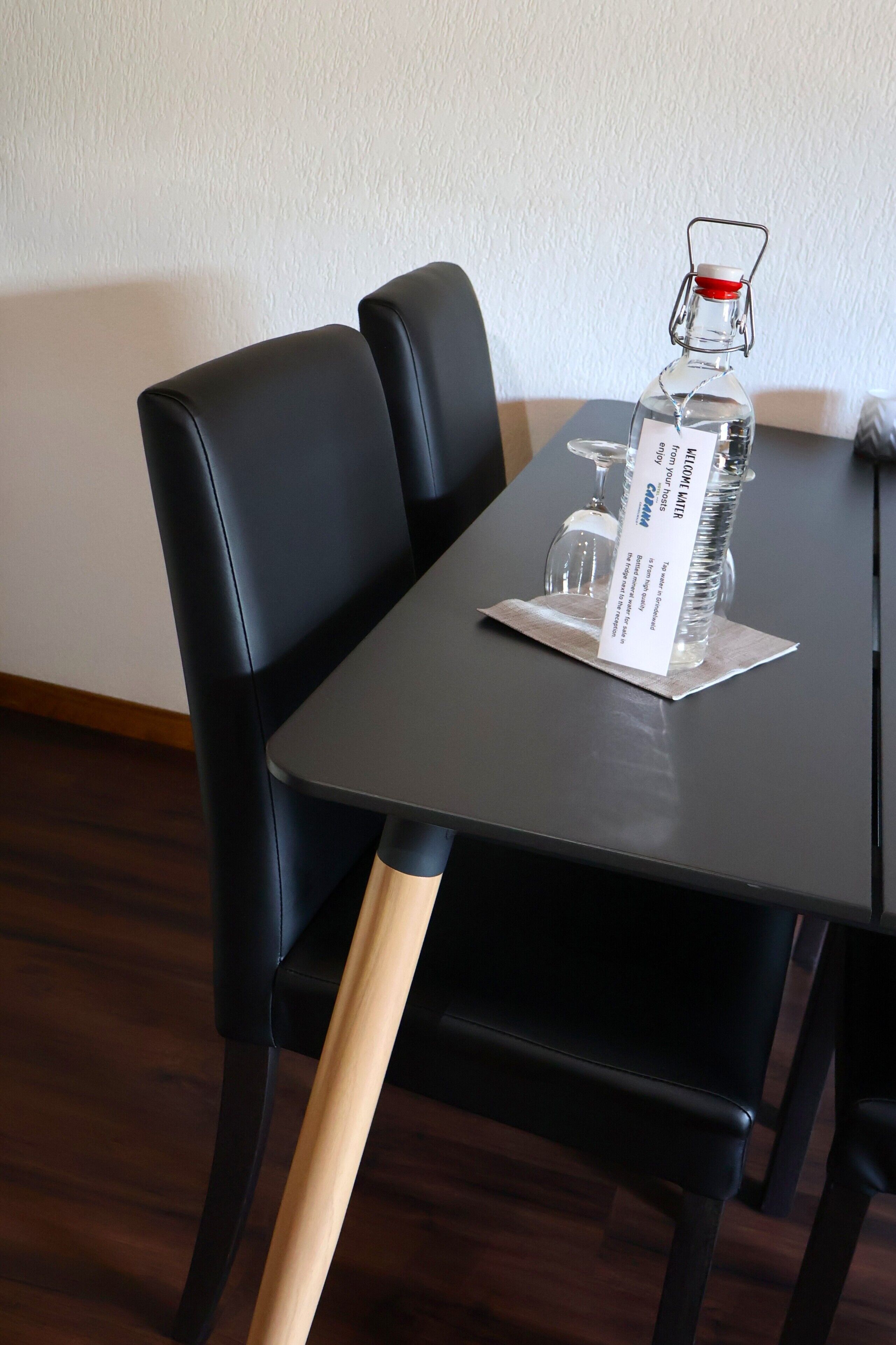 Junior Suite, Balcony, Mountain View | Dining