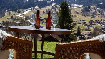 Superior Double Room, Balcony, Mountain View | Outdoor dining