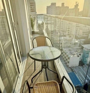 Outdoor dining - Vrbo Property (Santa Marta)