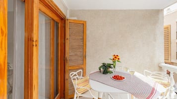 Tempat makan luar