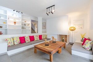 Vila (Multiple Bedrooms) | Parte interna