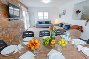 Interior - Almost Heaven by Fidalsa (Rojales)