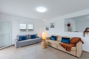 Interior - Almost Heaven by Fidalsa (Rojales)