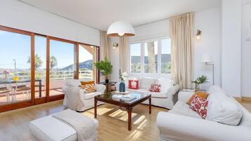 Villa (Multiple Bedrooms) | Interior