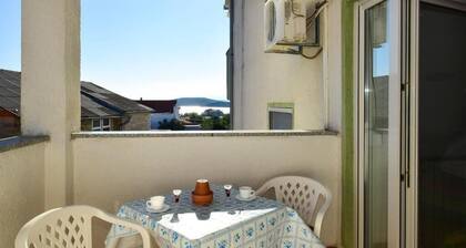 No.:4 apartments in a quiet residential area, close to the beach.