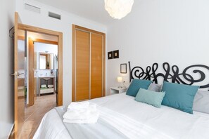 Interior - Happiness Corner by Fidalsa (Pilar de la Horadada)