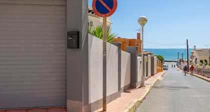 Ocean Blue Eyes by Fidalsa