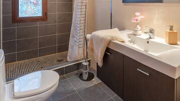 Villa (3 Bedrooms) | Interior