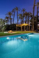 Villa (4 Bedrooms) | Interior