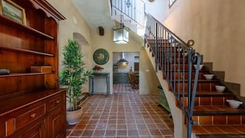 Villa (4 Bedrooms) | Interior