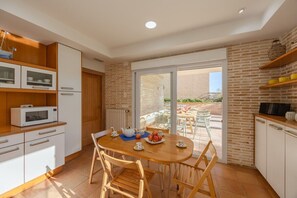 Interior - Cape Town by Fidalsa (Alicante)