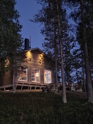 House, 3 Bedrooms, Balcony | Exterior