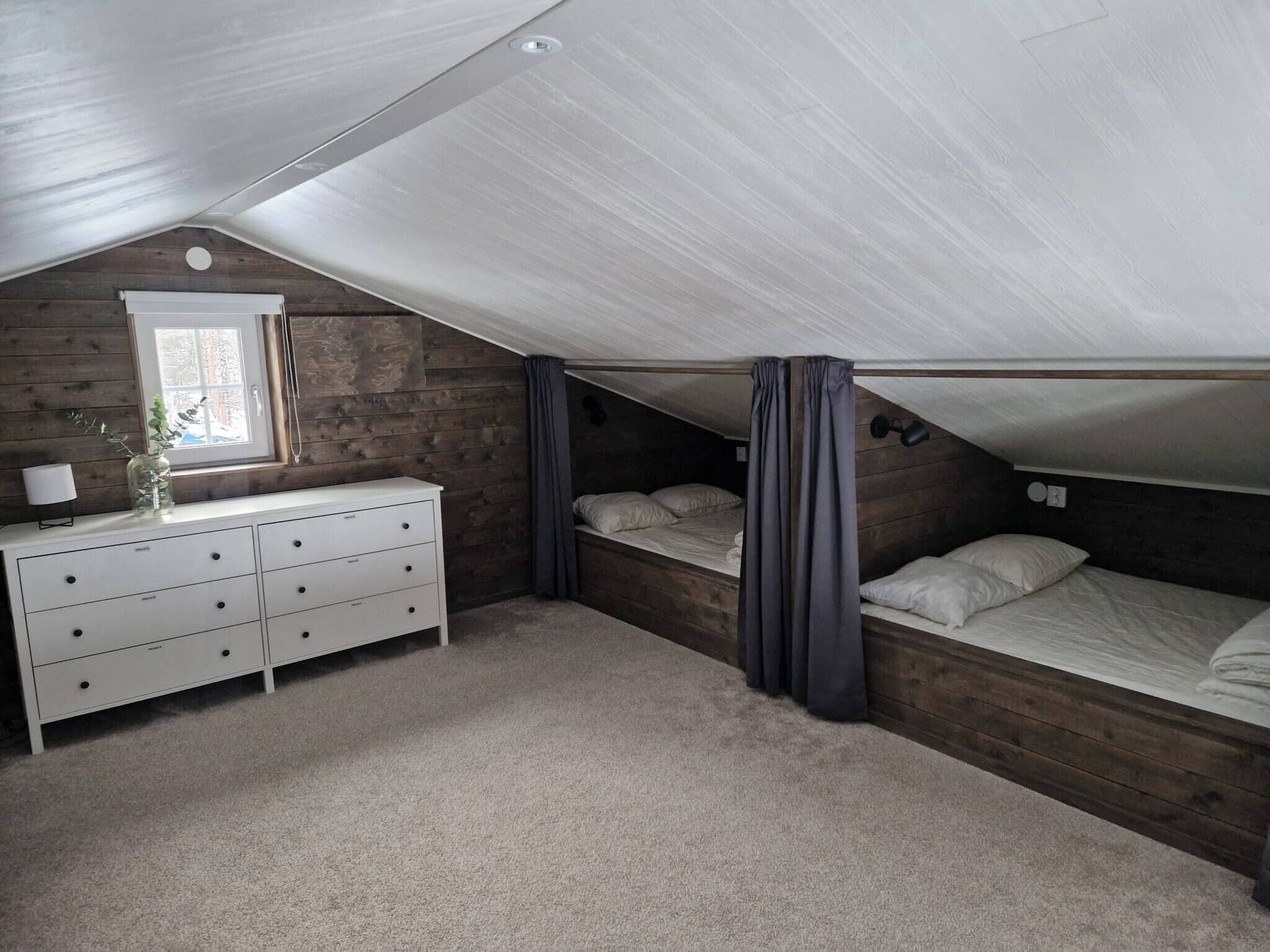 House, 3 Bedrooms, Balcony