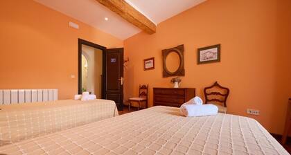 Wine Escape by Fidalsa