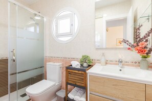 Interior - Coral Seashell by Fidalsa (Guardamar del Segura)