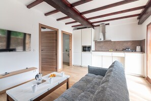 Interior - Infinity Coast I by Fidalsa (Miengo)