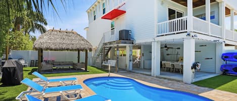 Outdoor pool, a heated pool