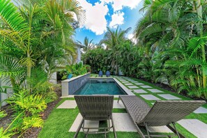 Pool - Pineapple Paradise-Pool Home 2Blocks to the Beach-By Island Real Estate (Holmes Beach)