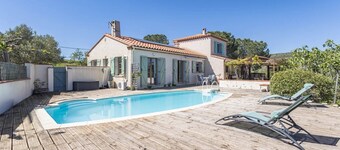 Holiday Home “L'Alba” with Mountain View, Private Pool & Air Conditioning