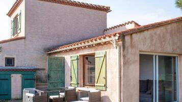 Enceinte de lâhĂ©bergement