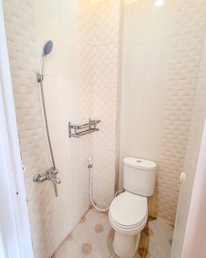 Bathroom - Hallstatt Living Near UII Jakal (Sleman)