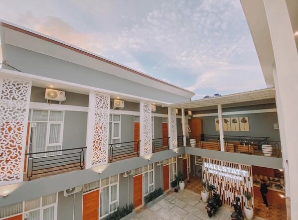 Exterior - Hallstatt Living Near UII Jakal (Sleman)