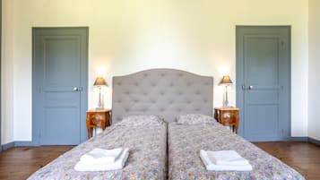 1 chambre, fer et planche Ă repasser, Wi-Fi, draps fournis