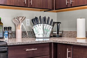 Interior - Downtown SLC 2BR Delta & Conference (Salt Lake City)
