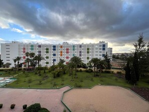 Exterior - Vacation Apartment 'Sunny Gardenplaya  - Playa' with Mountain View, Shared Pool and Wi-Fi (Maspalomas)