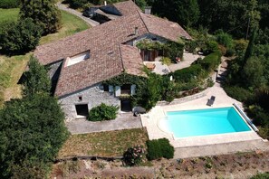 Exterior - Authentic, modern house, pets welcome, a real haven of peace. (Cancon)